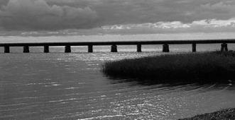 http://www.phototour.com/ecgif/bslbrdg.jpeg